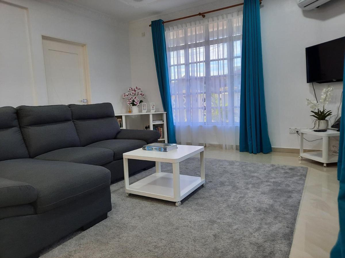 Beit Azzahra Private Pool Villa At Pantai Batu Hitam Kuantan Eksteriør billede